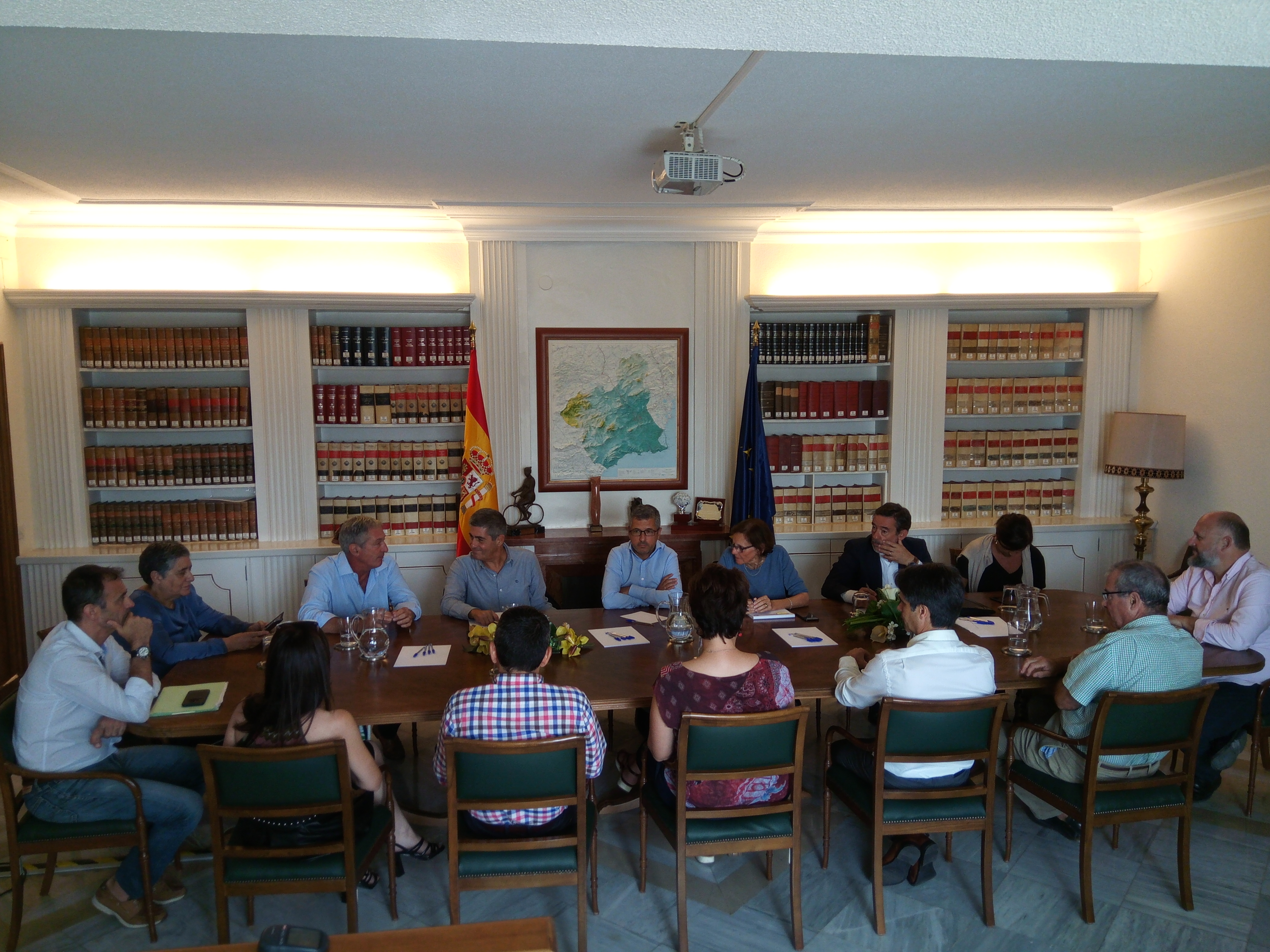 Imagen Reunión del Secretario de Estado con el equipo técnico de la MCT (1)
