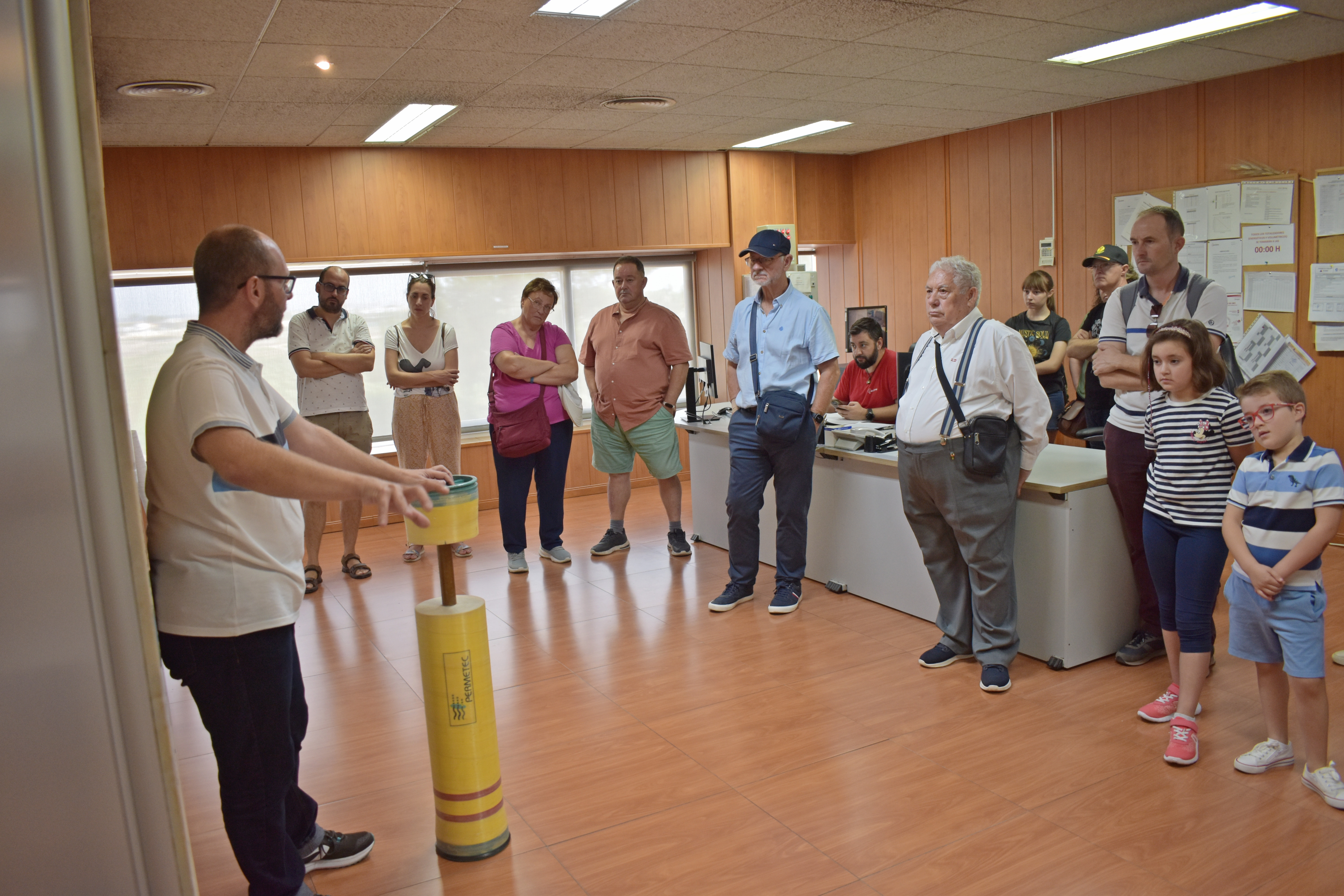 ver Visita a la desaladora de San Pedro