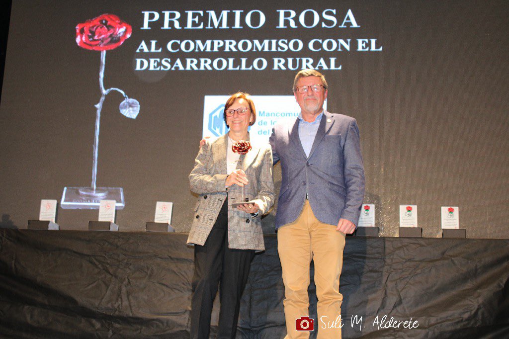 Imagen de la noticia La MCT recibe el premio Rosa por su compromiso soc